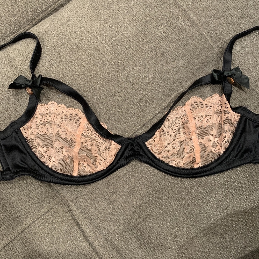New Myla peach lace and silk underwire bra, m